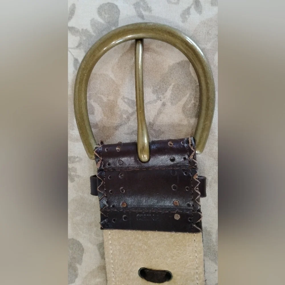 LARGE HYDE COLLECTION LEATHER BELT